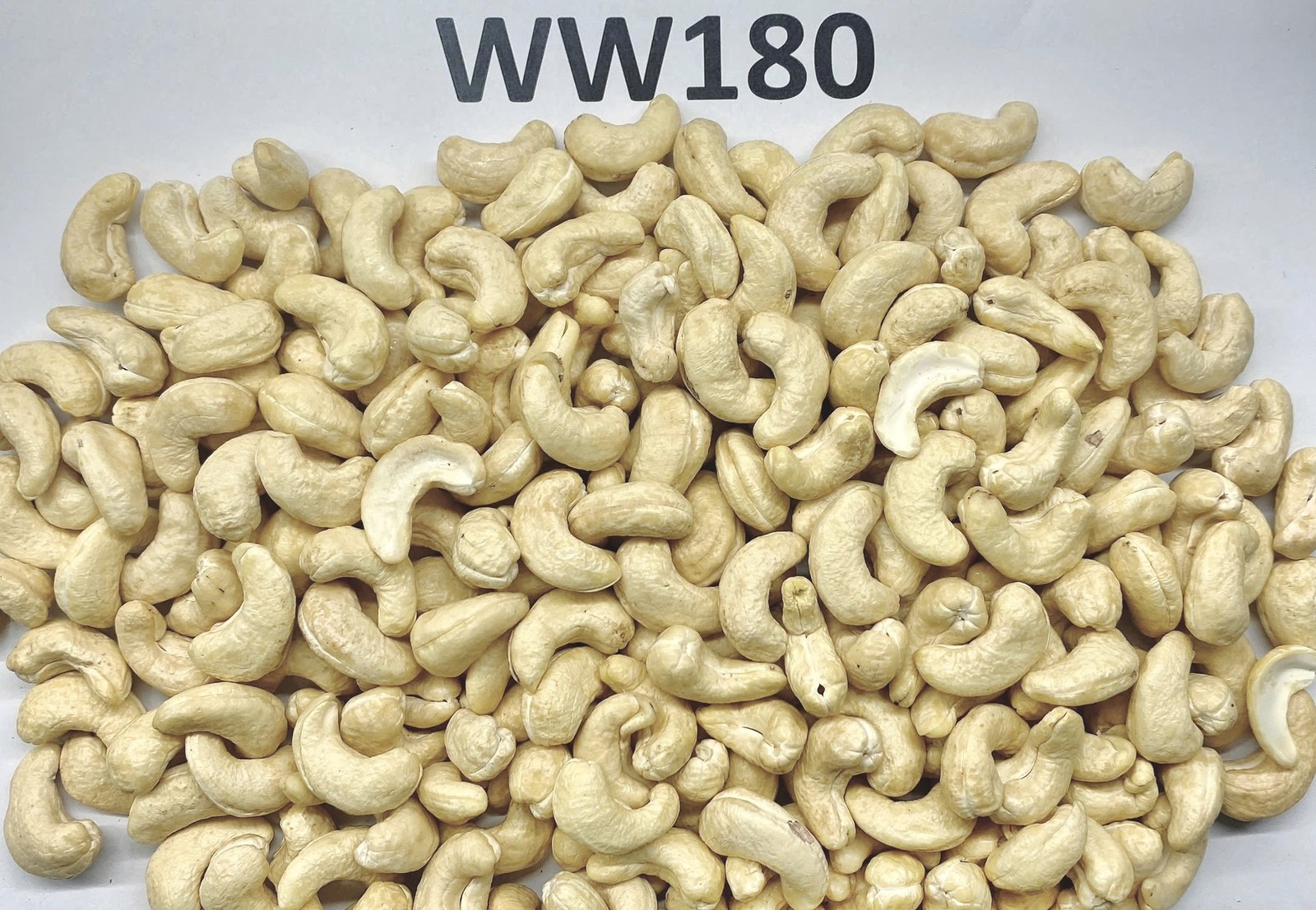 WW180 King Size Cashew Kernels